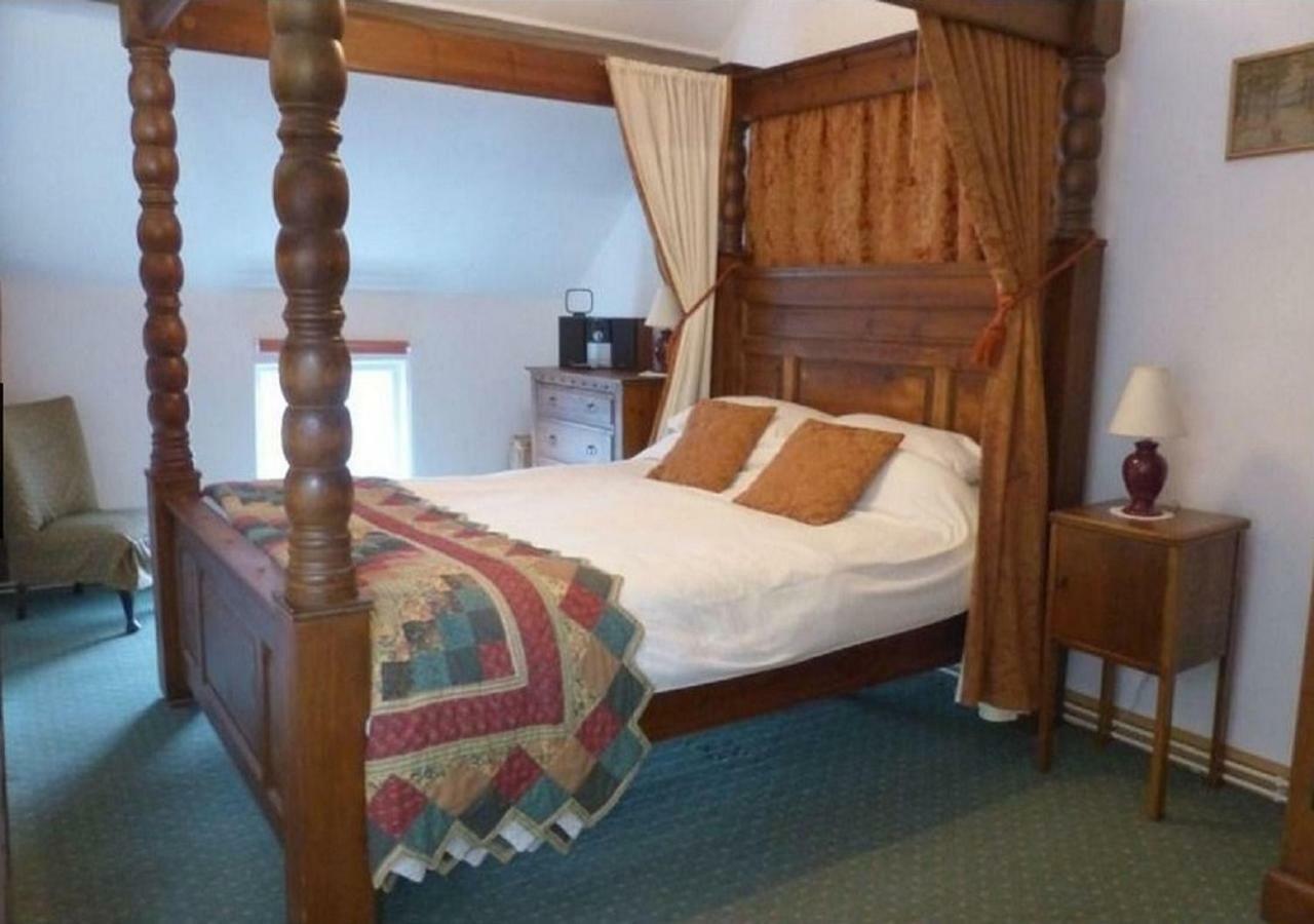 Dolifor Apartment Llanwrthwl Bagian luar foto